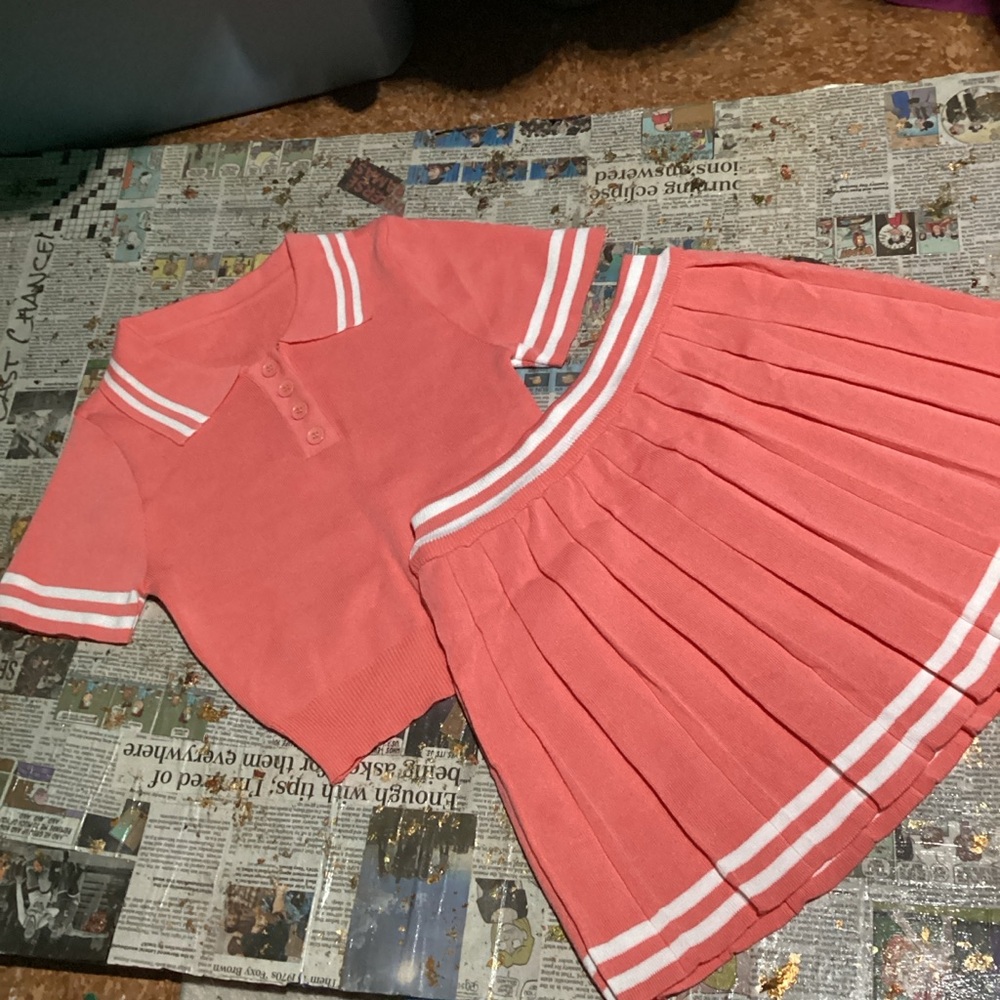 Sporty Casual Peach and White Stripe Tennis Skirt Set. Size S/M. REALLY CUTE SET